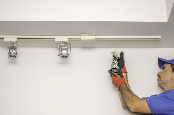 Track Light Bulb Replacement in Glen Allen